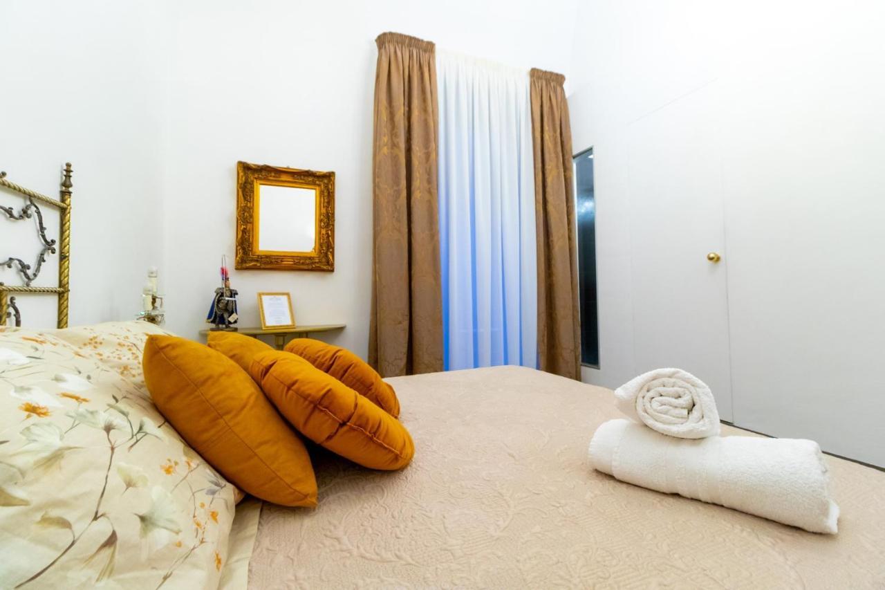 Pupi E Pupari Bed & Breakfast Catania Exterior photo